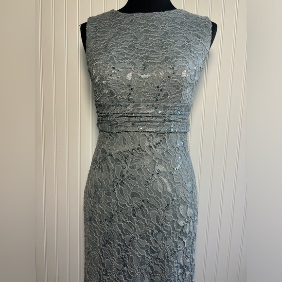 JS Collections Sleeveless Lace Sequin Gown Long Dress Gray Silver Womens Size 6 - Picture 2 of 16